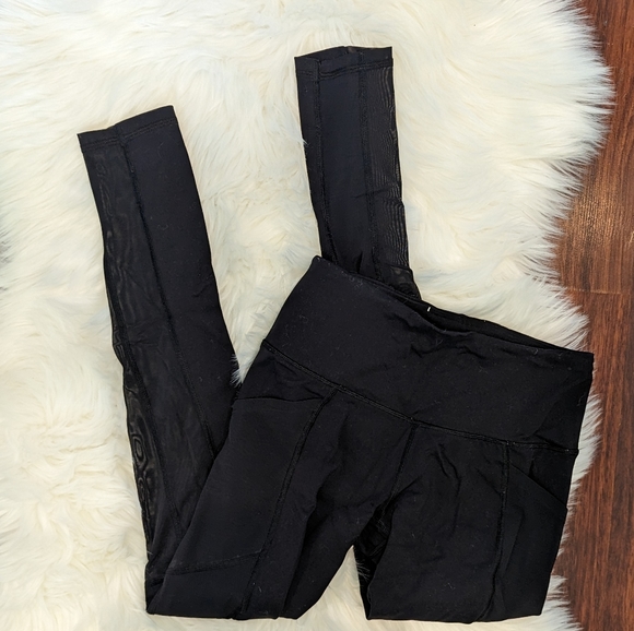 Victoria's Secret Pants - Victoria's Secret Sport Knockout Mesh Leggings Black with Side Pockets